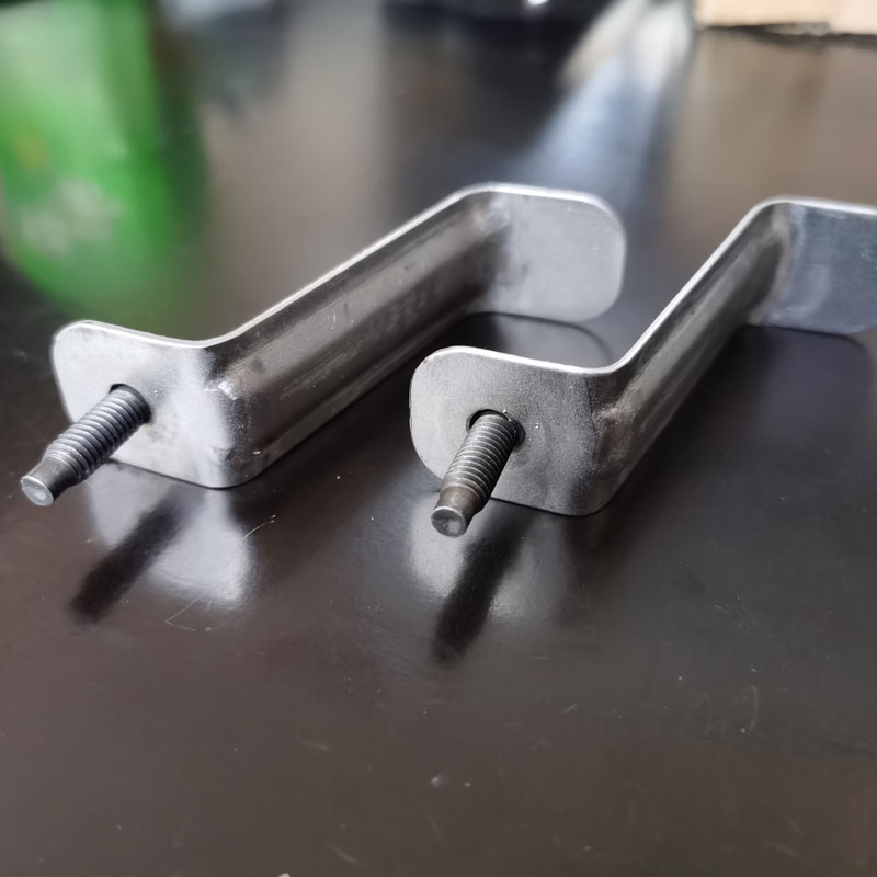 环形焊接螺栓