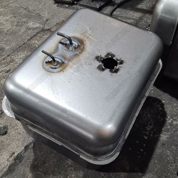 农用车油箱